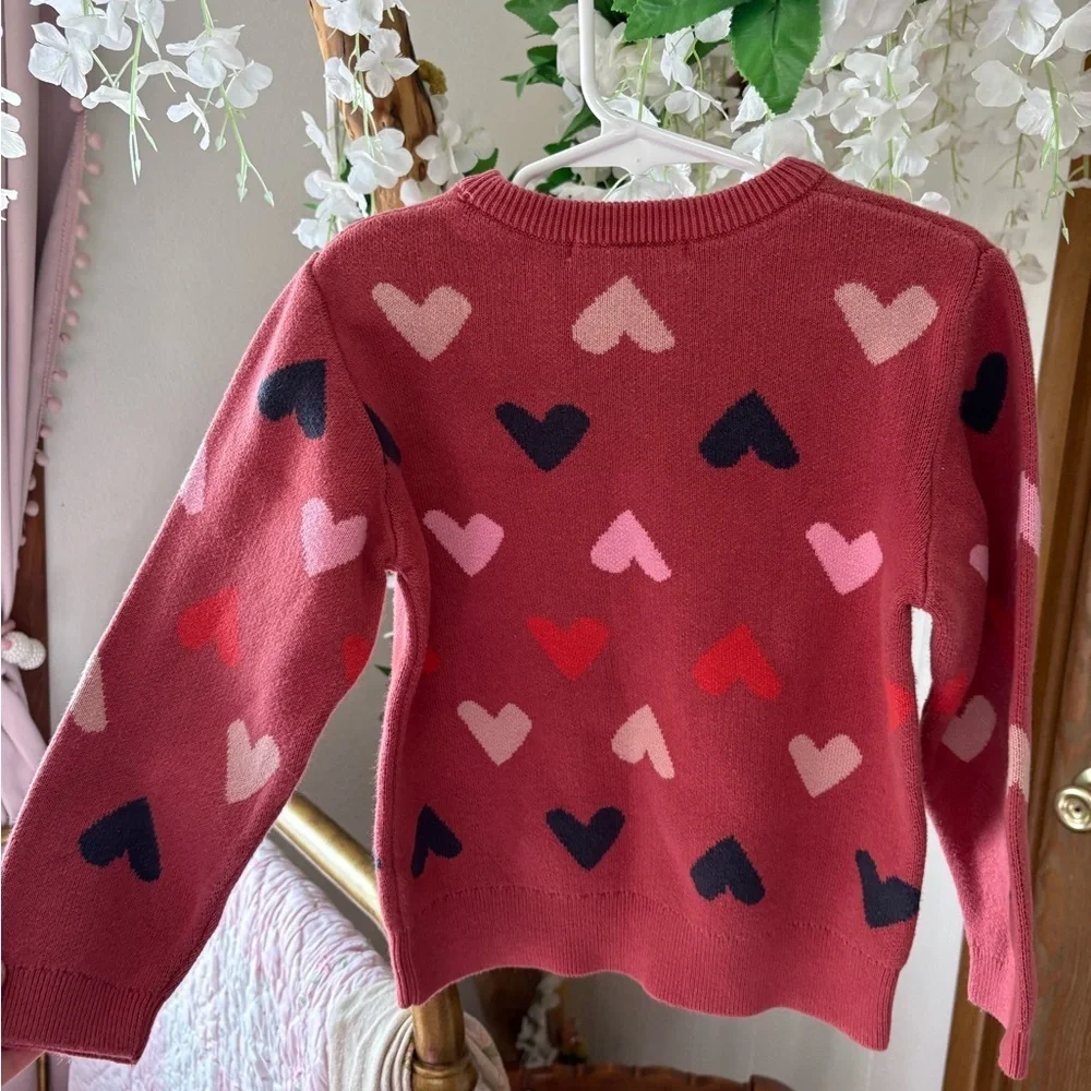 STAINS AND STORIES All over heart knit crew neck pull over 💗